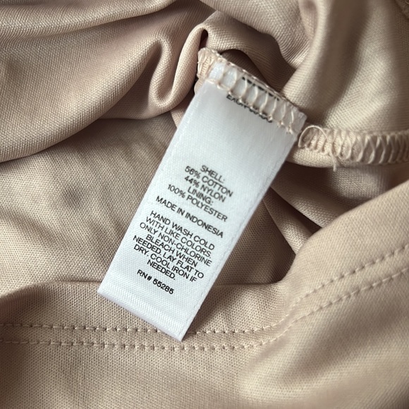 Express: Pink Lace cut out short sleeve T-shirt- nude underlay - Picture 5 of 7